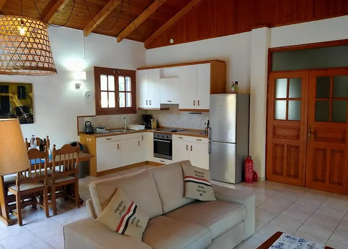Bungalow Gialova