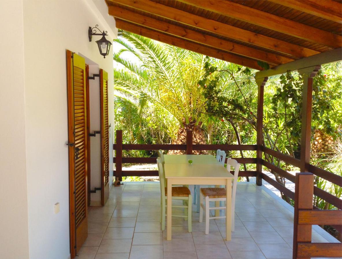 Σπίτι διακοπών Bungalow Gialova Γιάλοβα