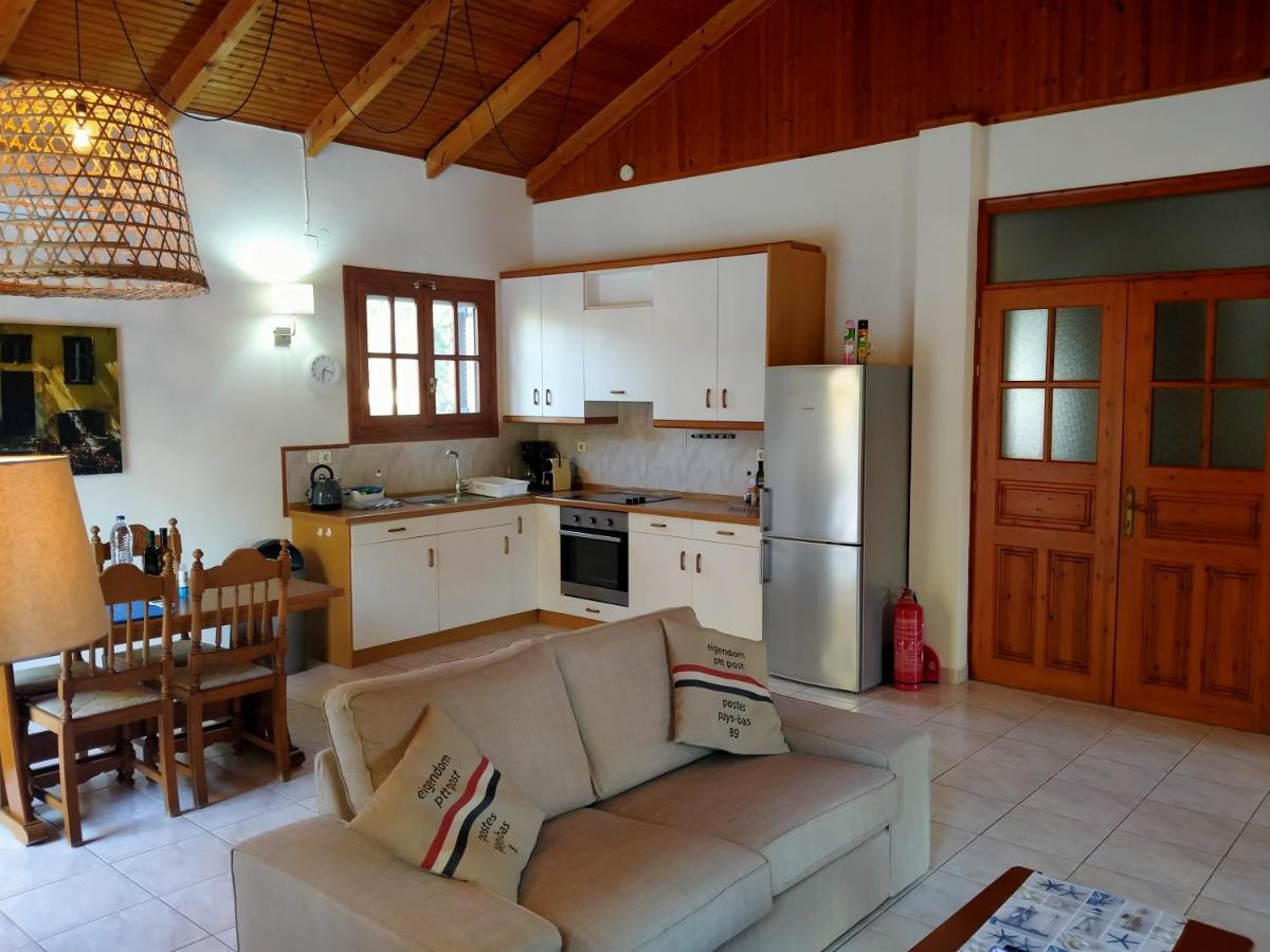 Bungalow Gialova Σπίτι διακοπών *